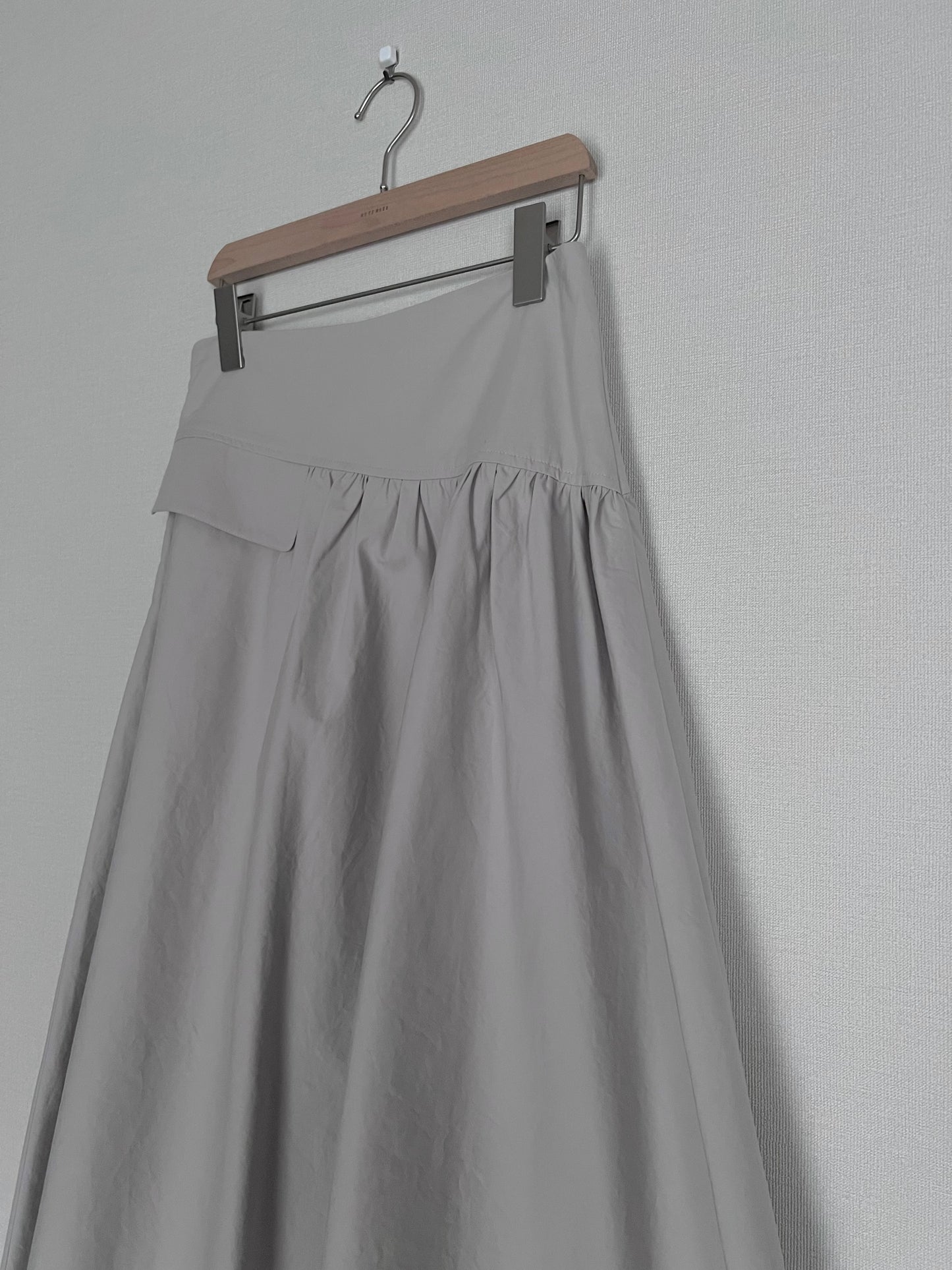 witt irregular shaped skirt in light grey