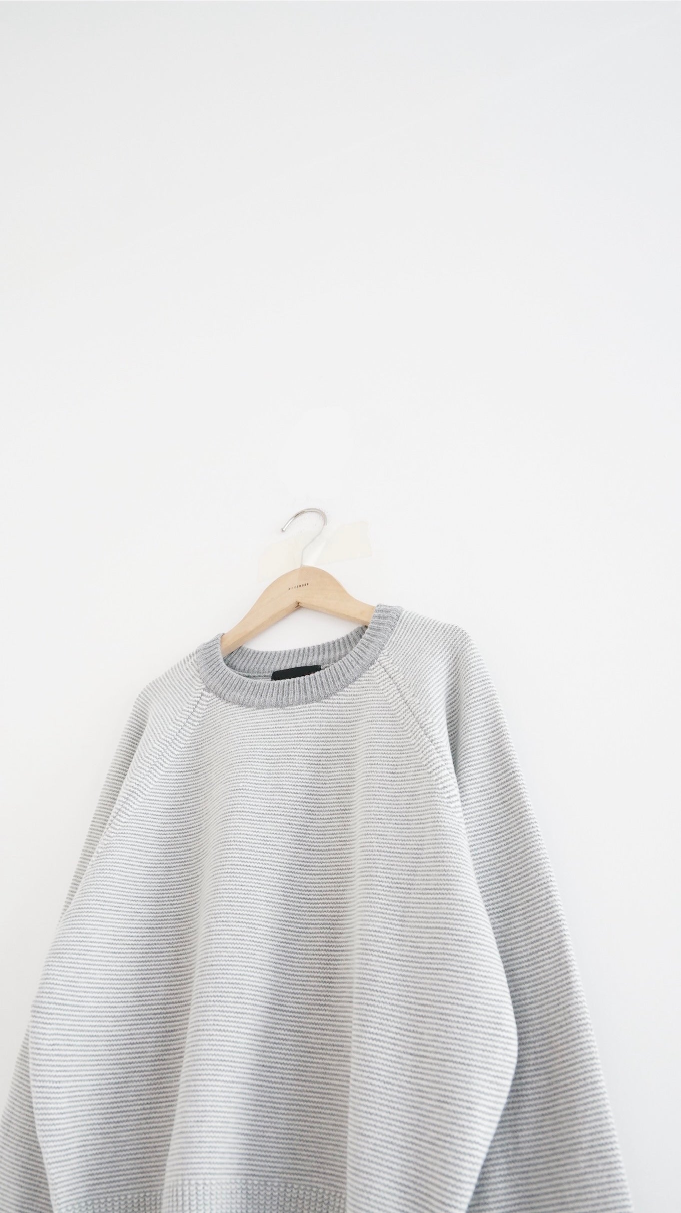 yoyogi fine stripe knit in grey