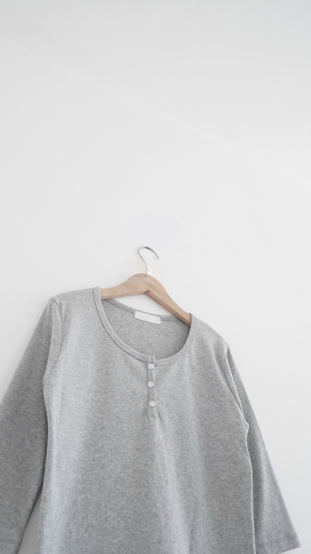 ann cotton henley half-sleeve tee in grey (pre-order)
