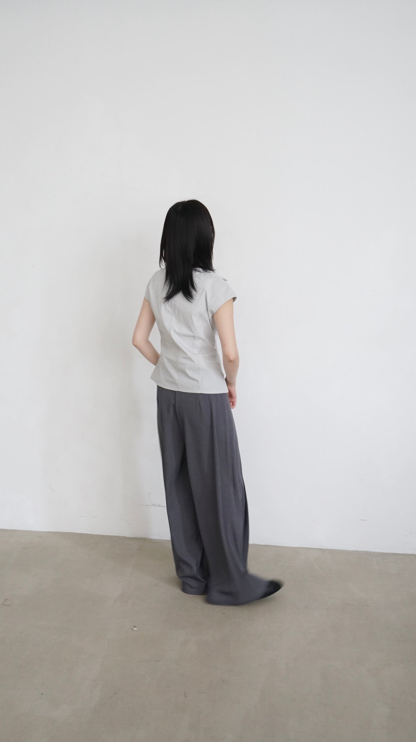 suit pocket straight-leg pants in dark grey (pre-order)