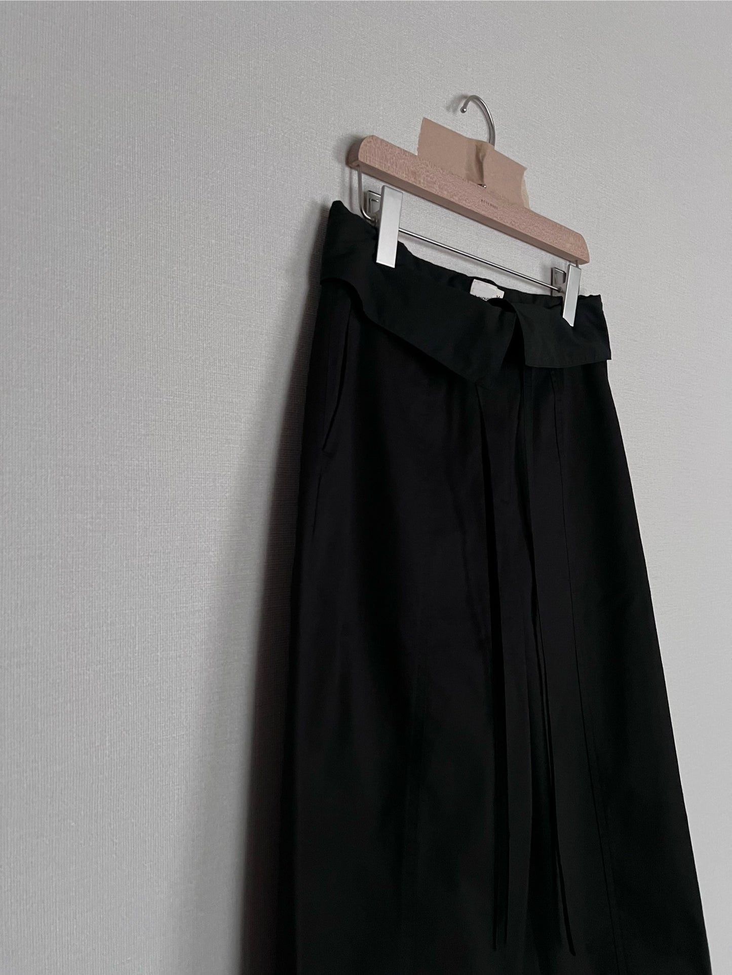 collar pants in black (pre-order)