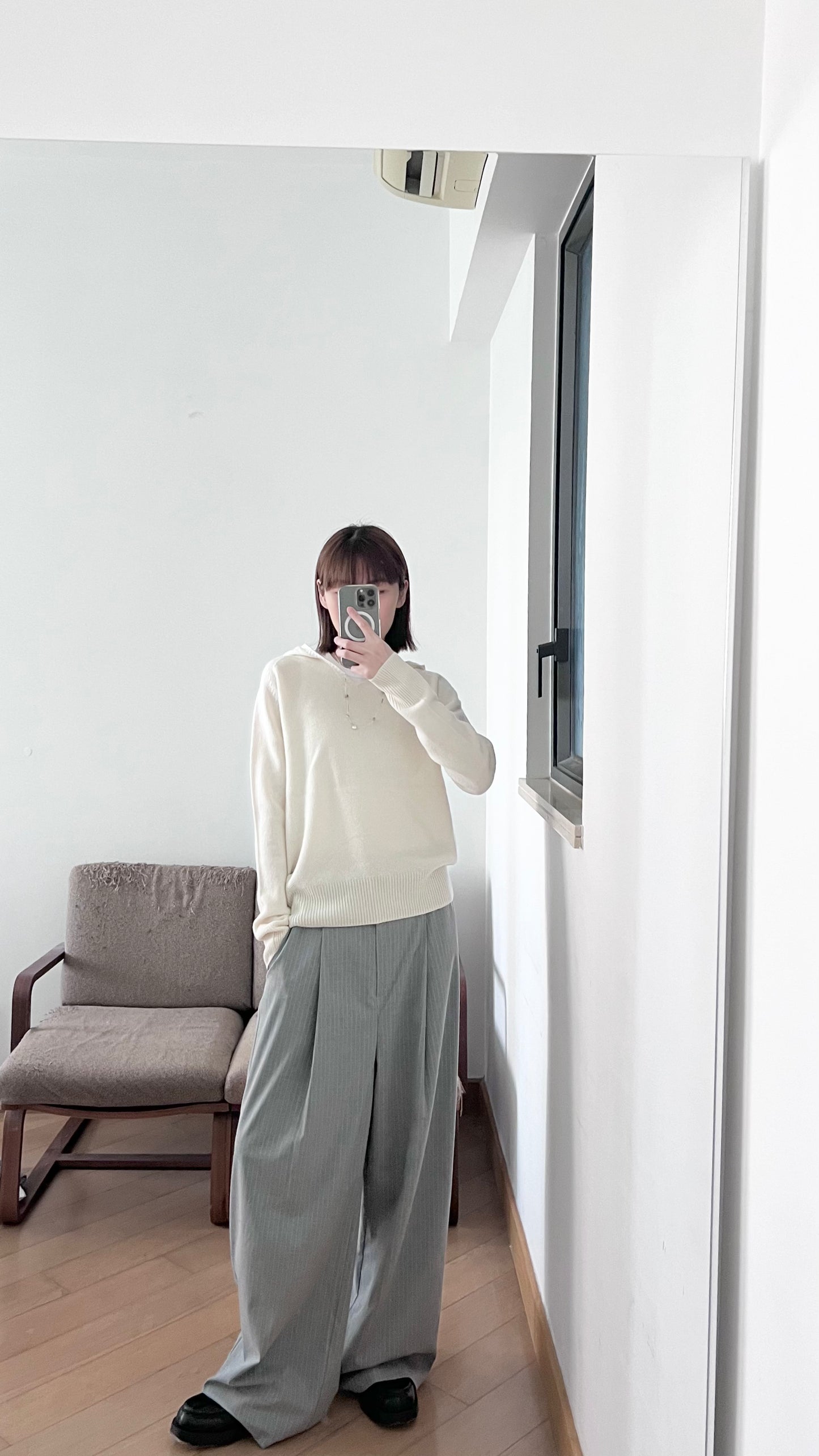 spring hoodies tee in ivory