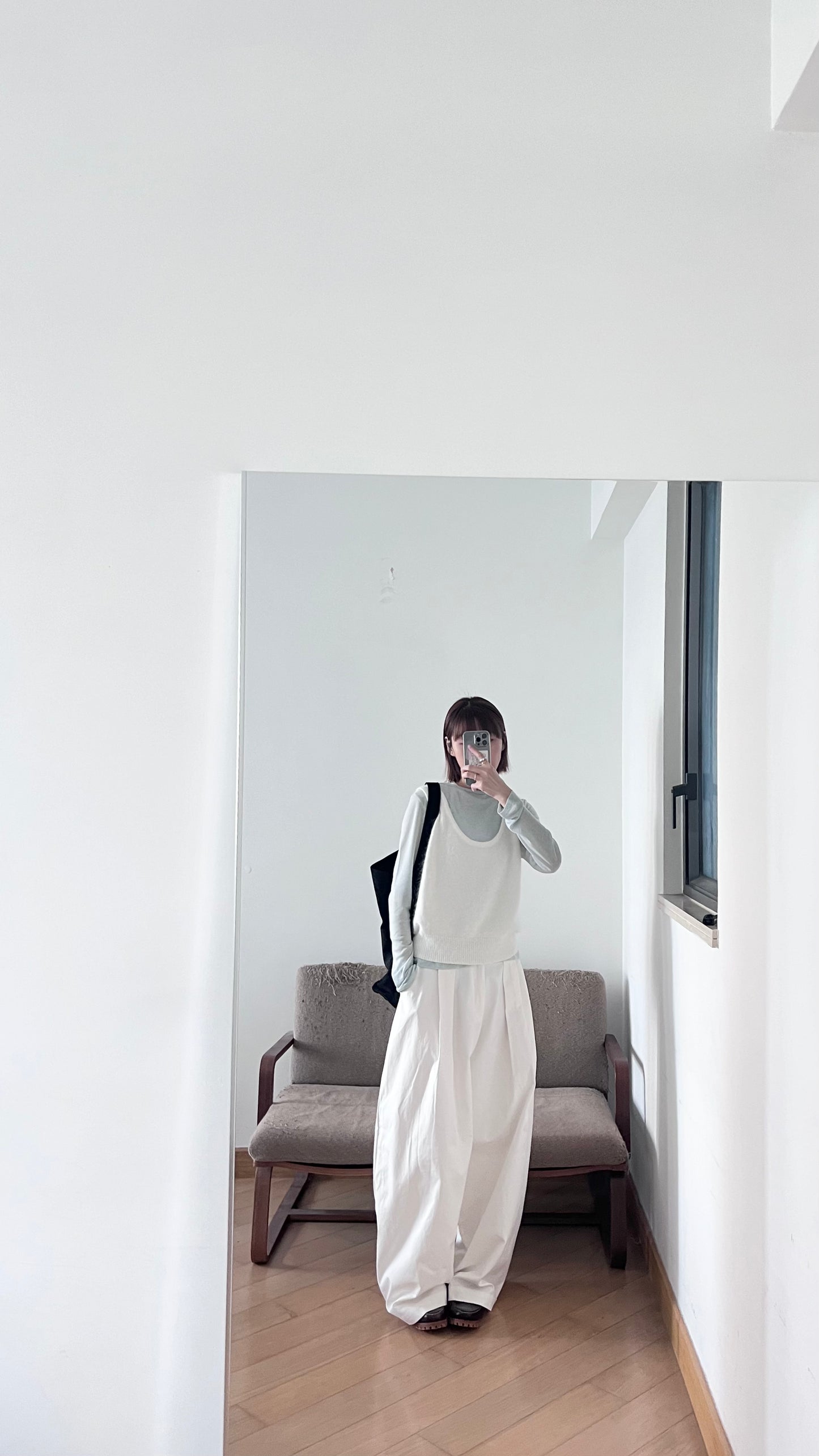 soft minimalist vest in ivory (pre-order)