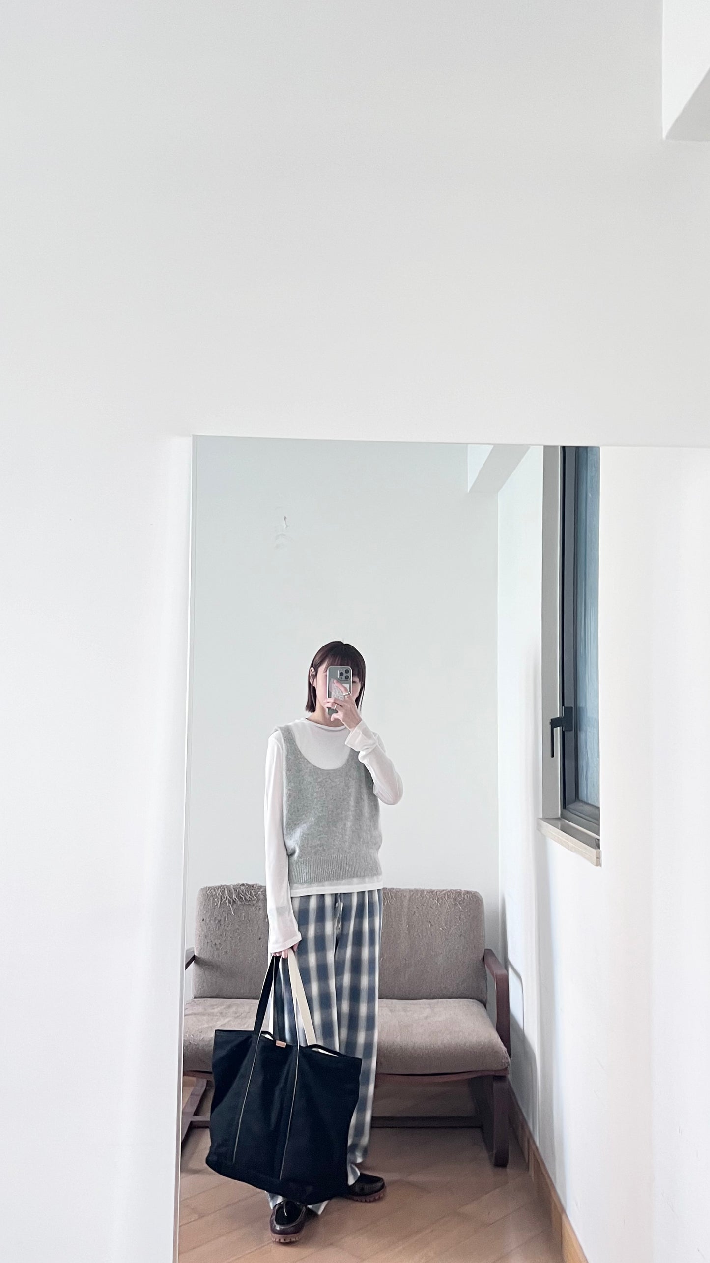 soft minimalist vest in grey (pre-order)