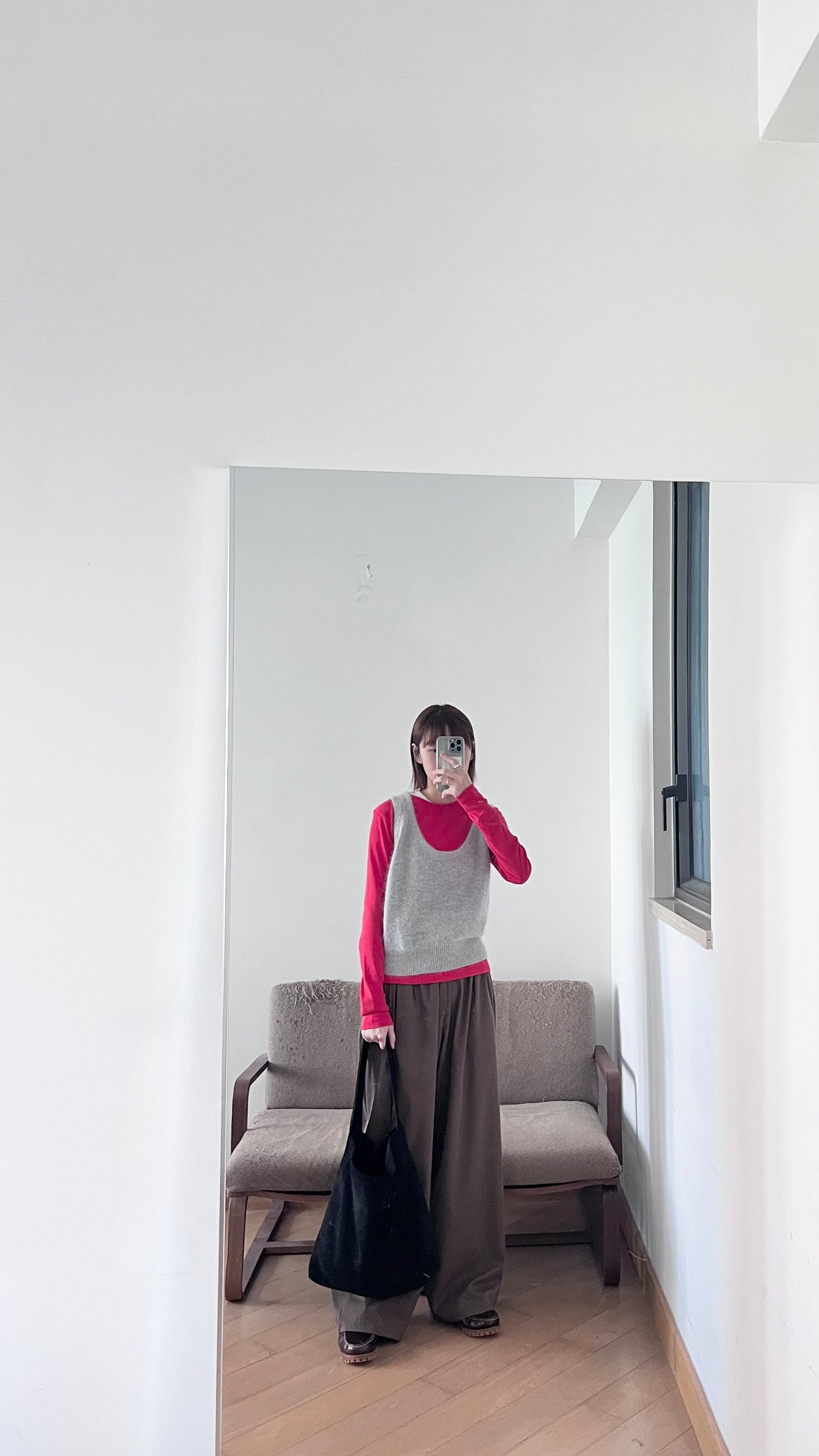 soft minimalist vest in grey (pre-order)