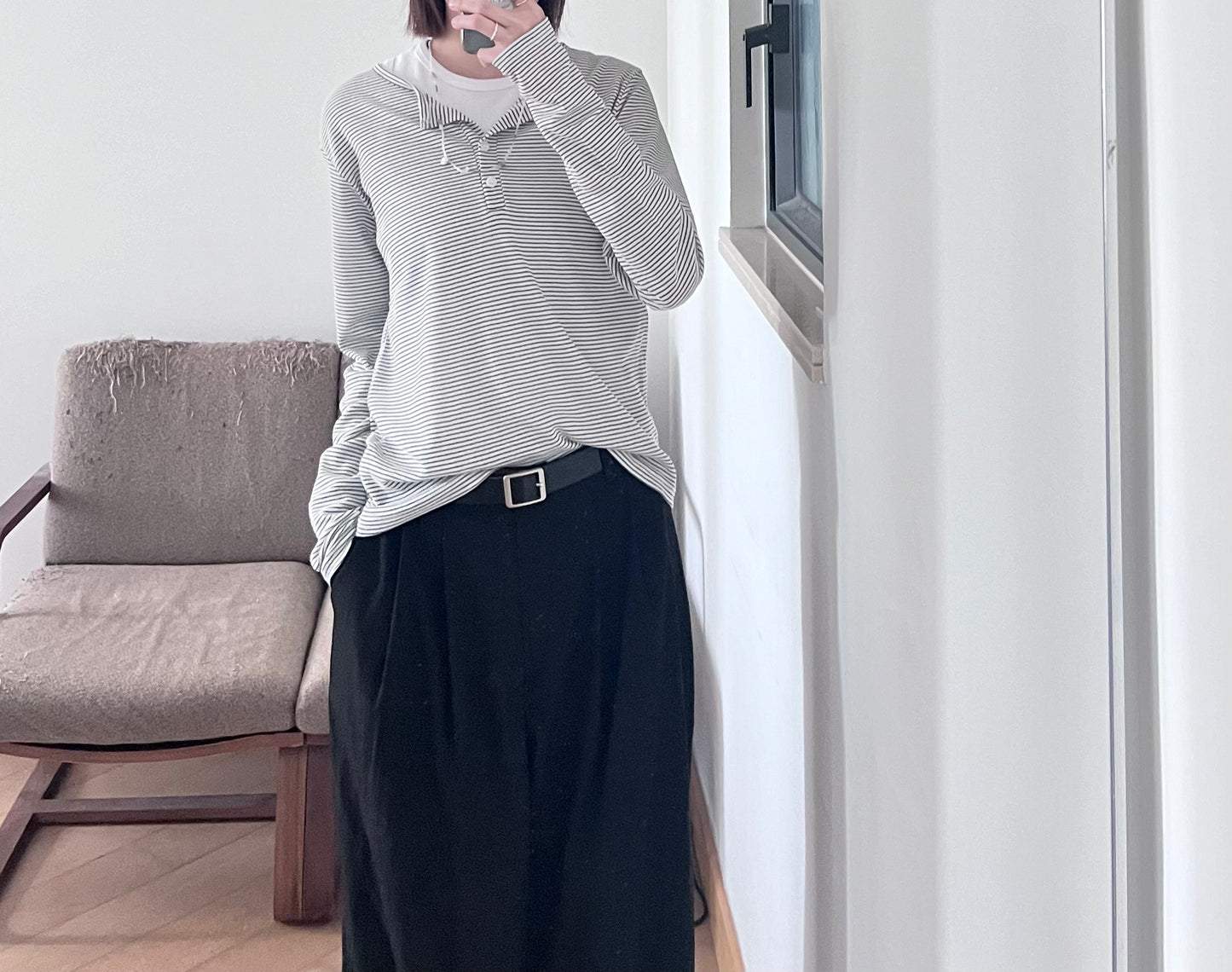 lightproof low-waist trousers in black (pre-order)