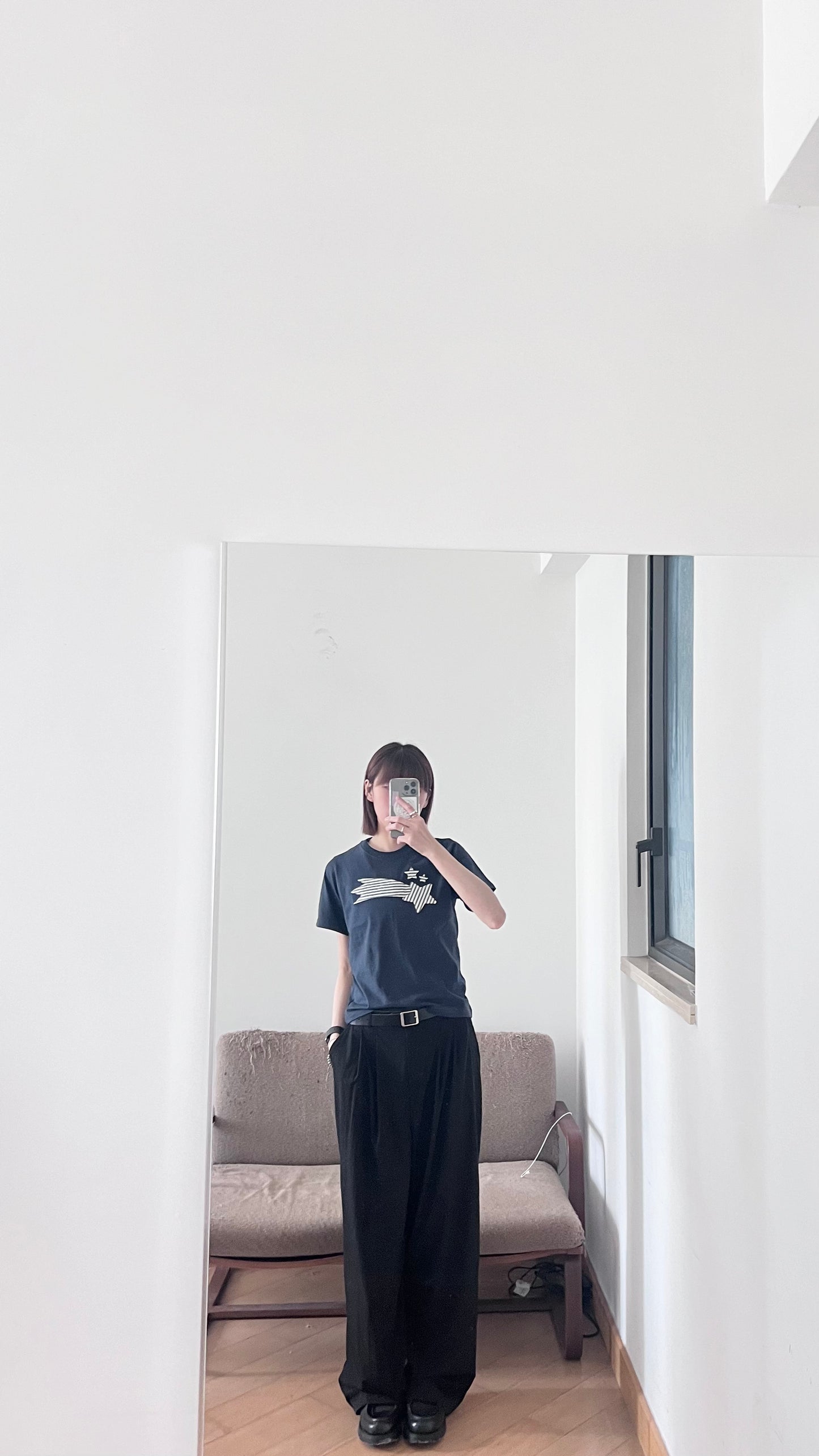 lightproof low-waist trousers in black (pre-order)