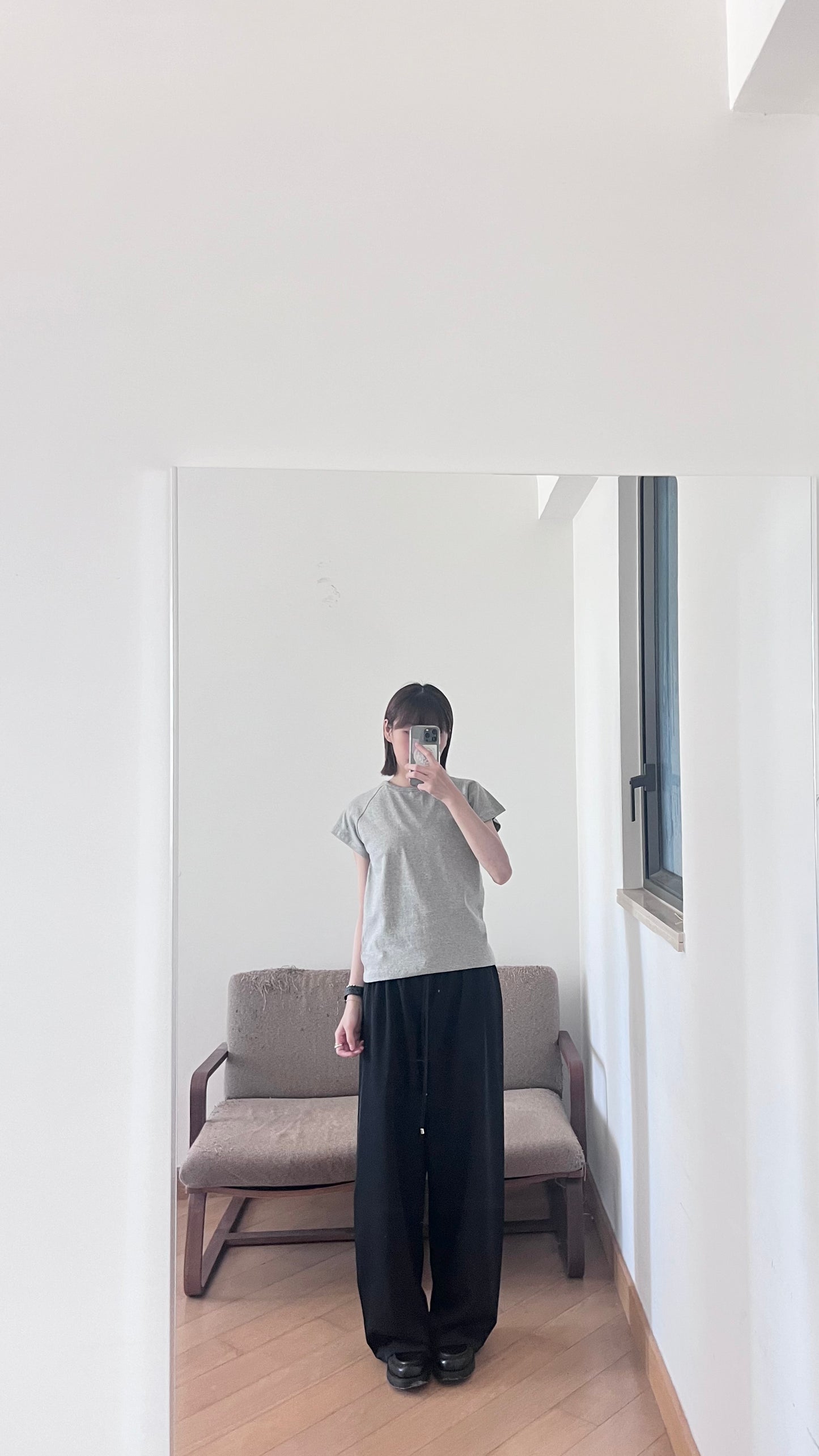 clean fit raglan sleeve tee in grey (pre-order)