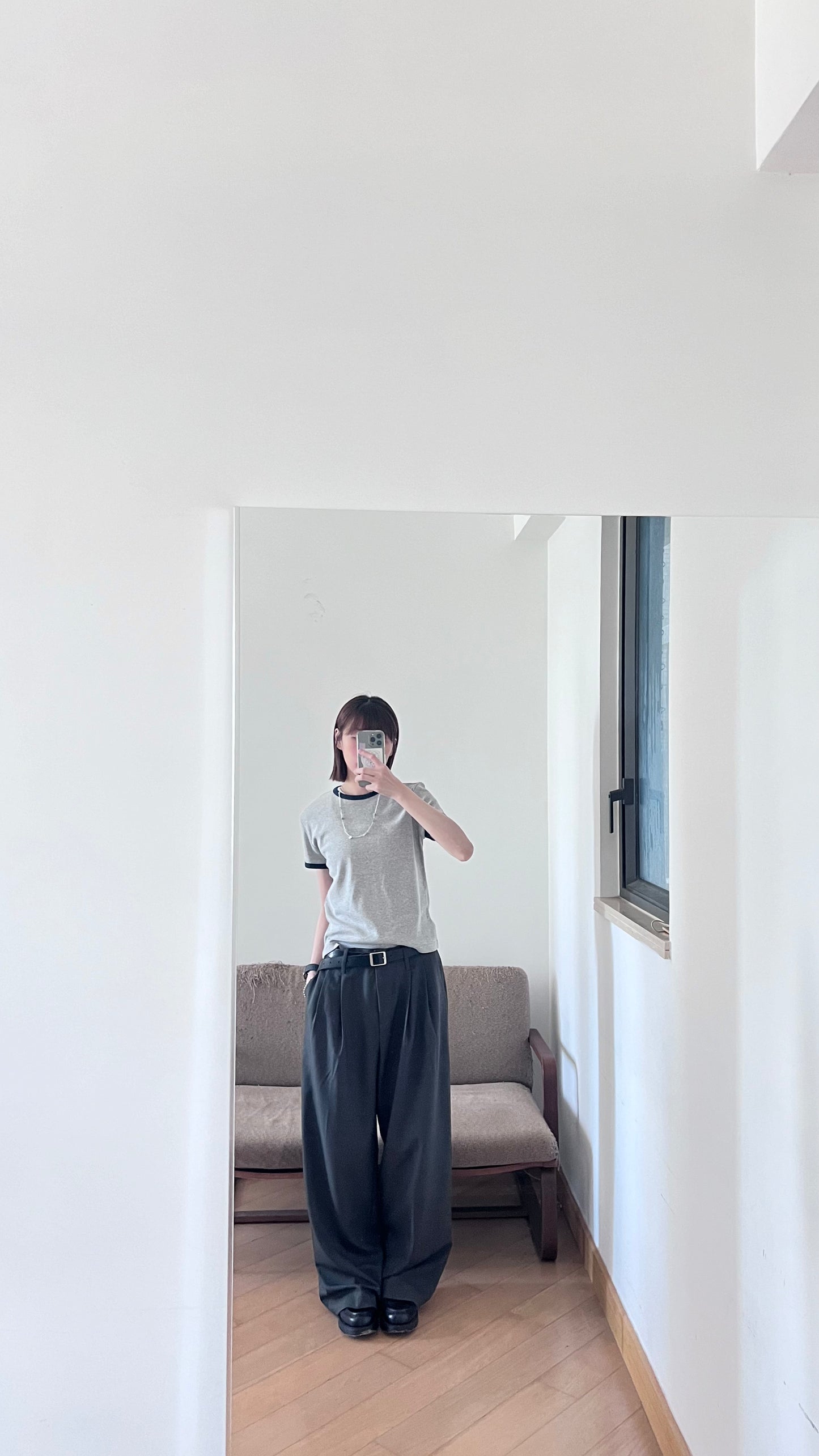 classic low-waisted wide pants in grey (pre-order)