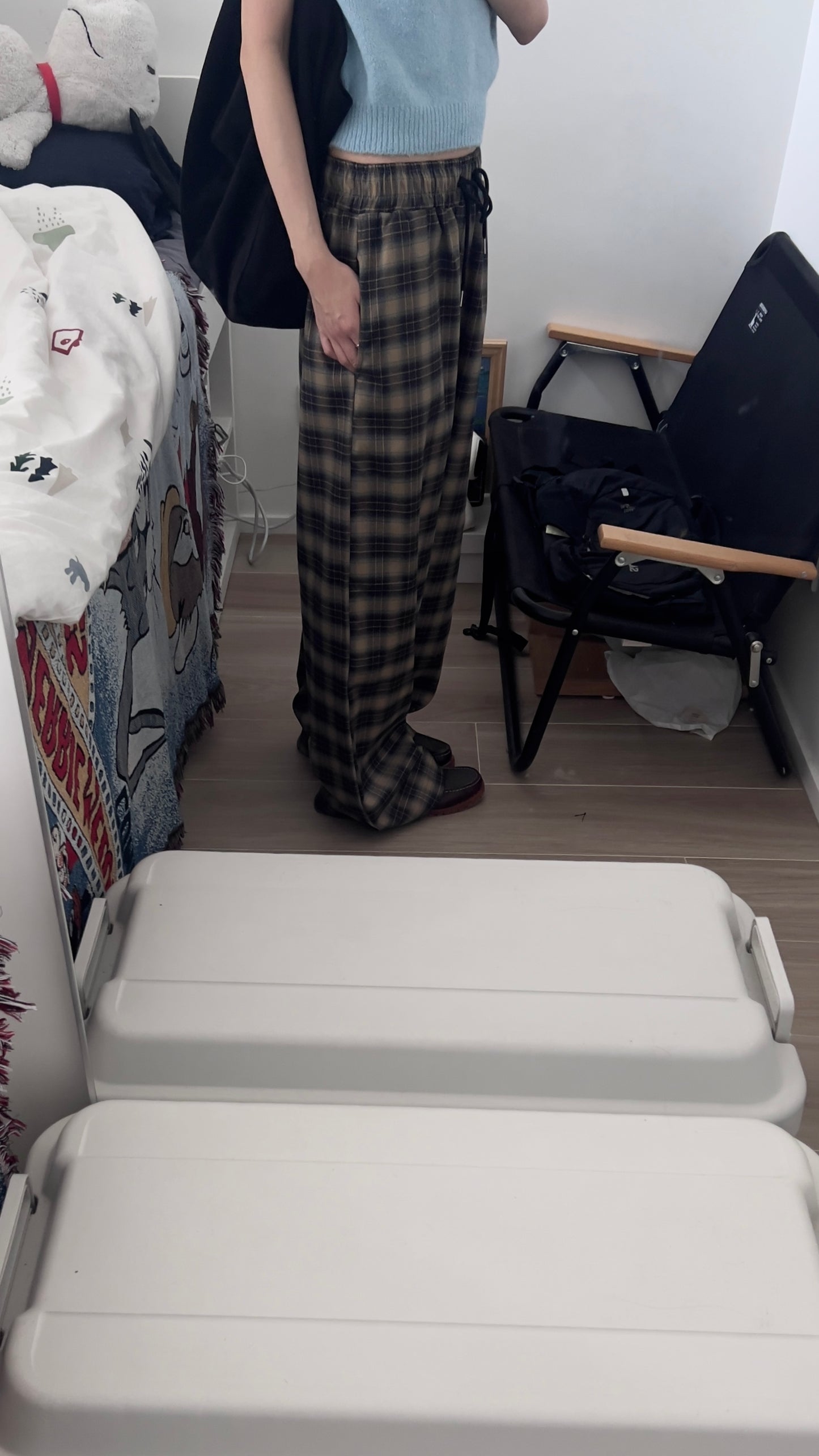 The kyoto checked trousers in beige (pre-order)