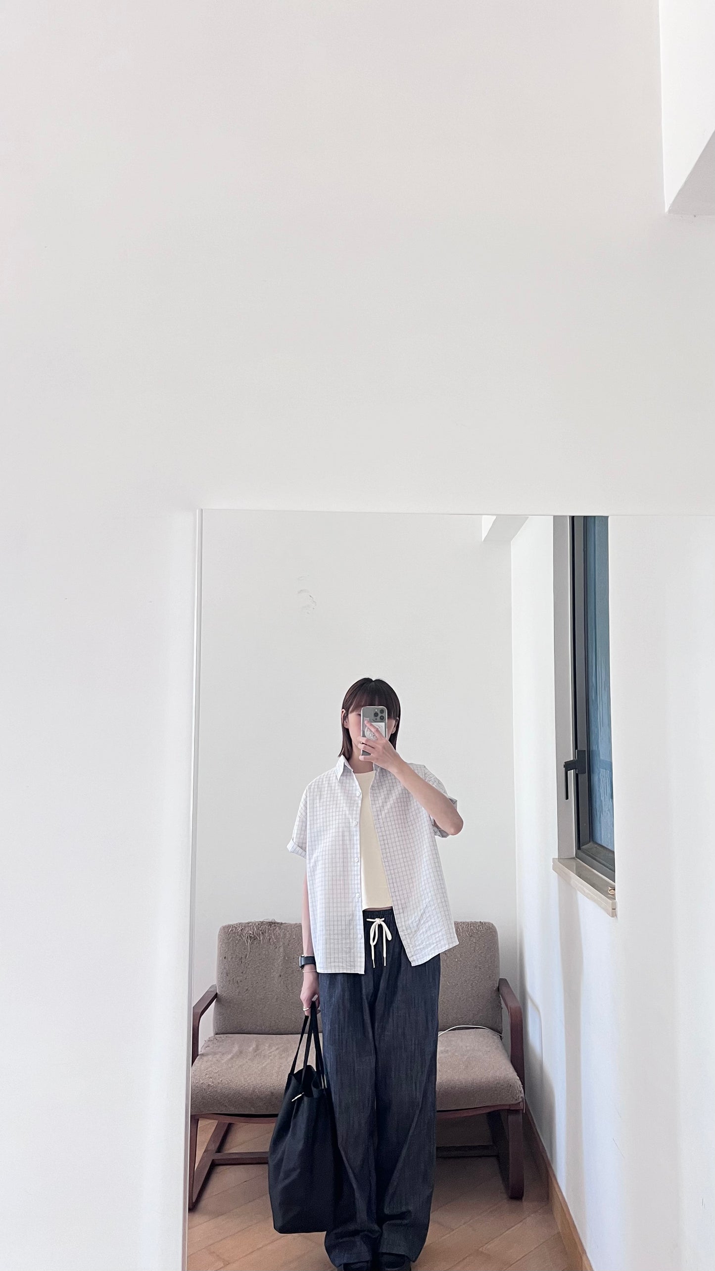 light denim pants