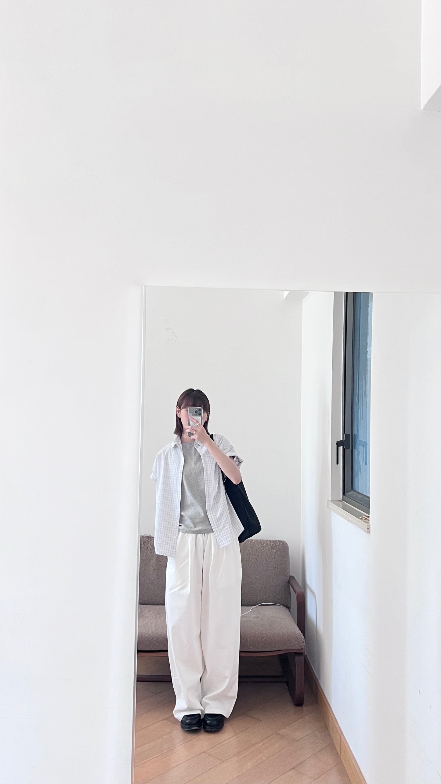 plain grid shirt in white (pre-order)