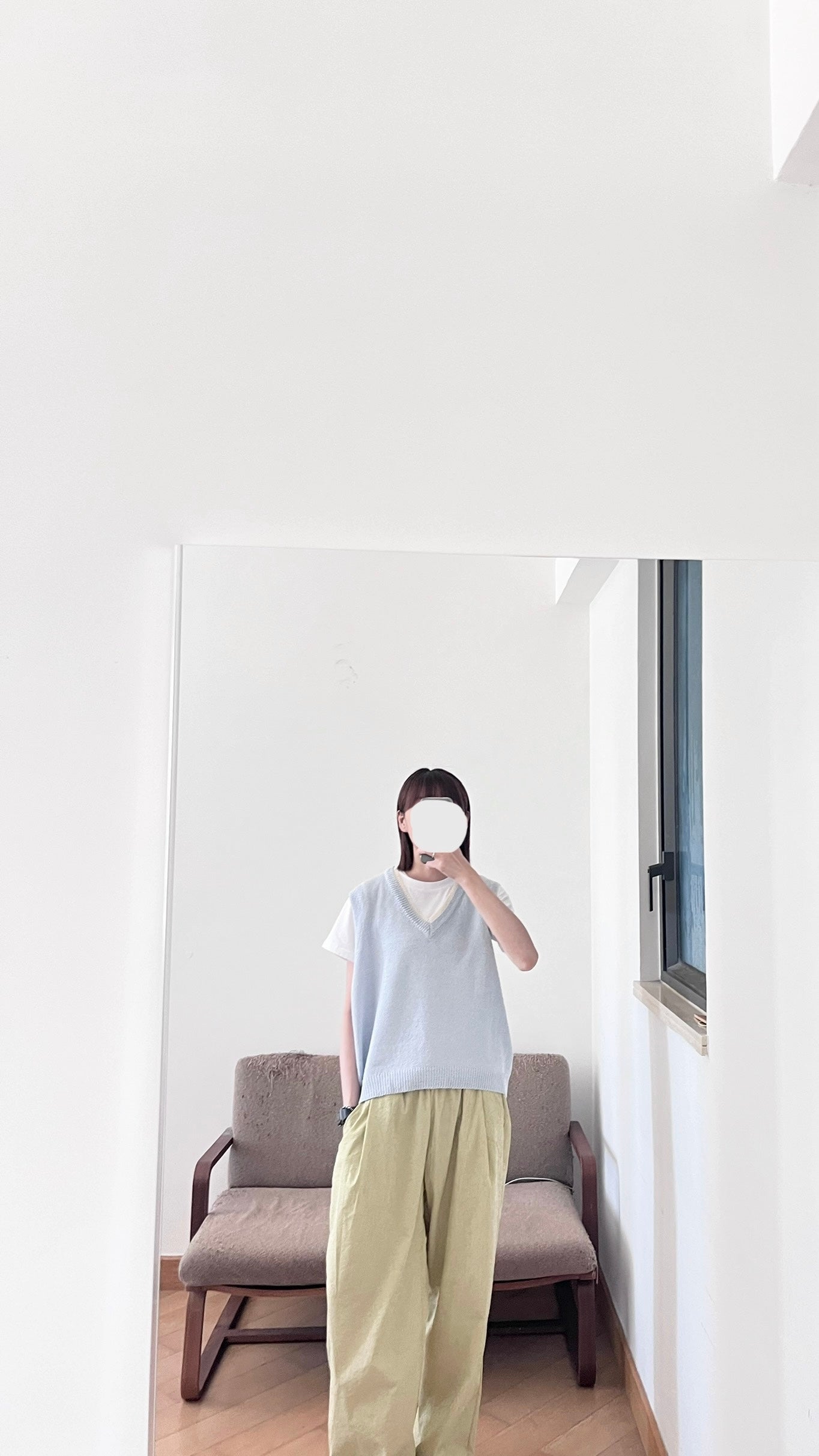 patchwork v-neck vest in baby blue (pre-order)