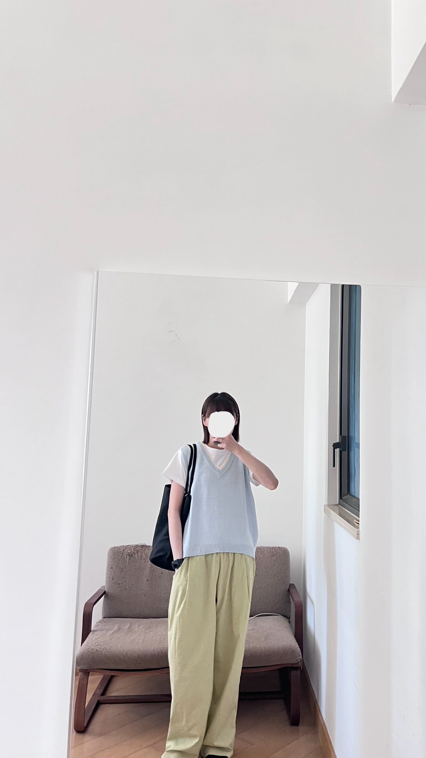 patchwork v-neck vest in baby blue (pre-order)