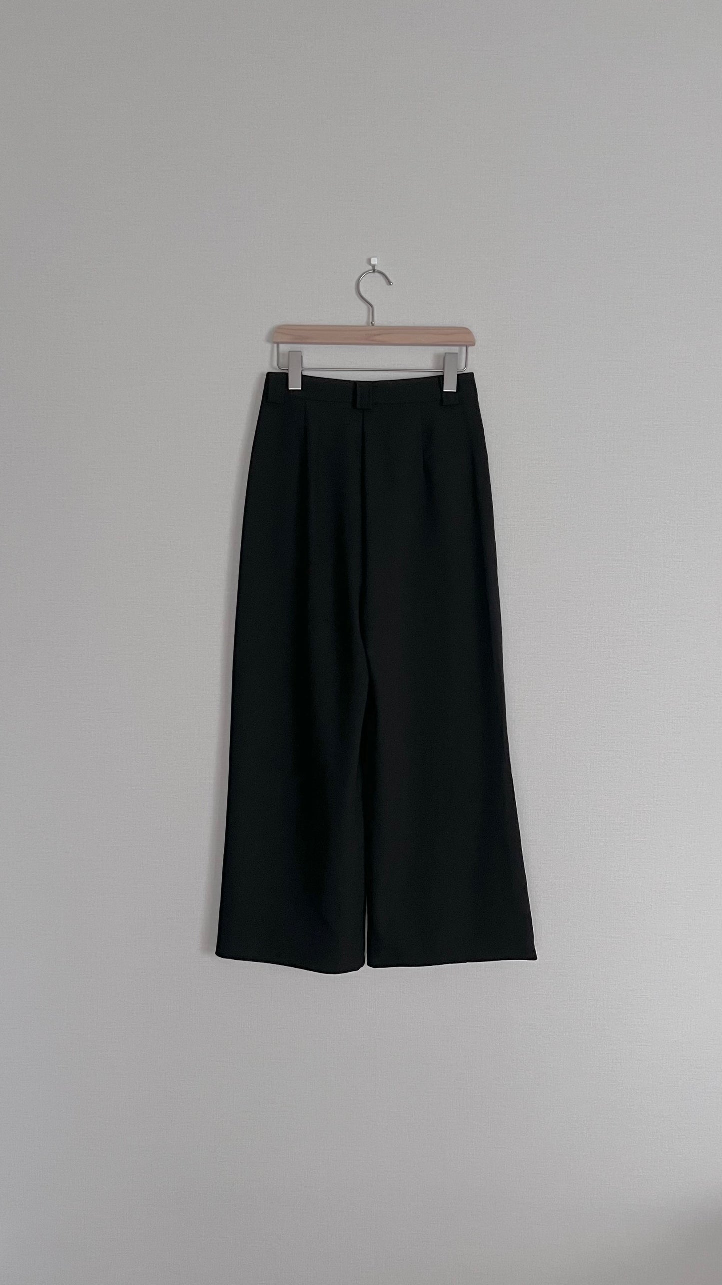 suit pocket straight-leg pants in black (pre-order)