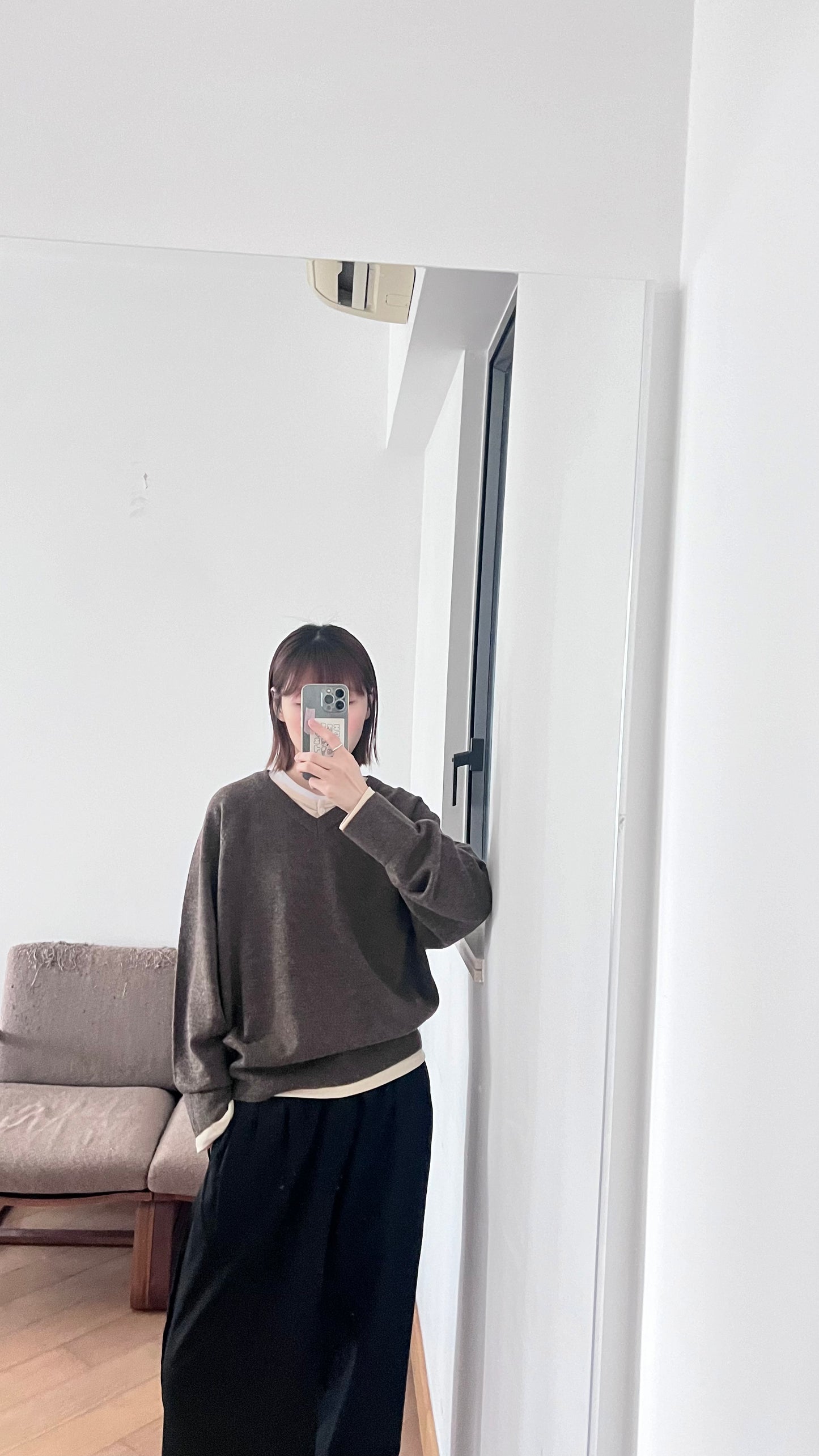 classic v-neck knit in brown (pre-order)