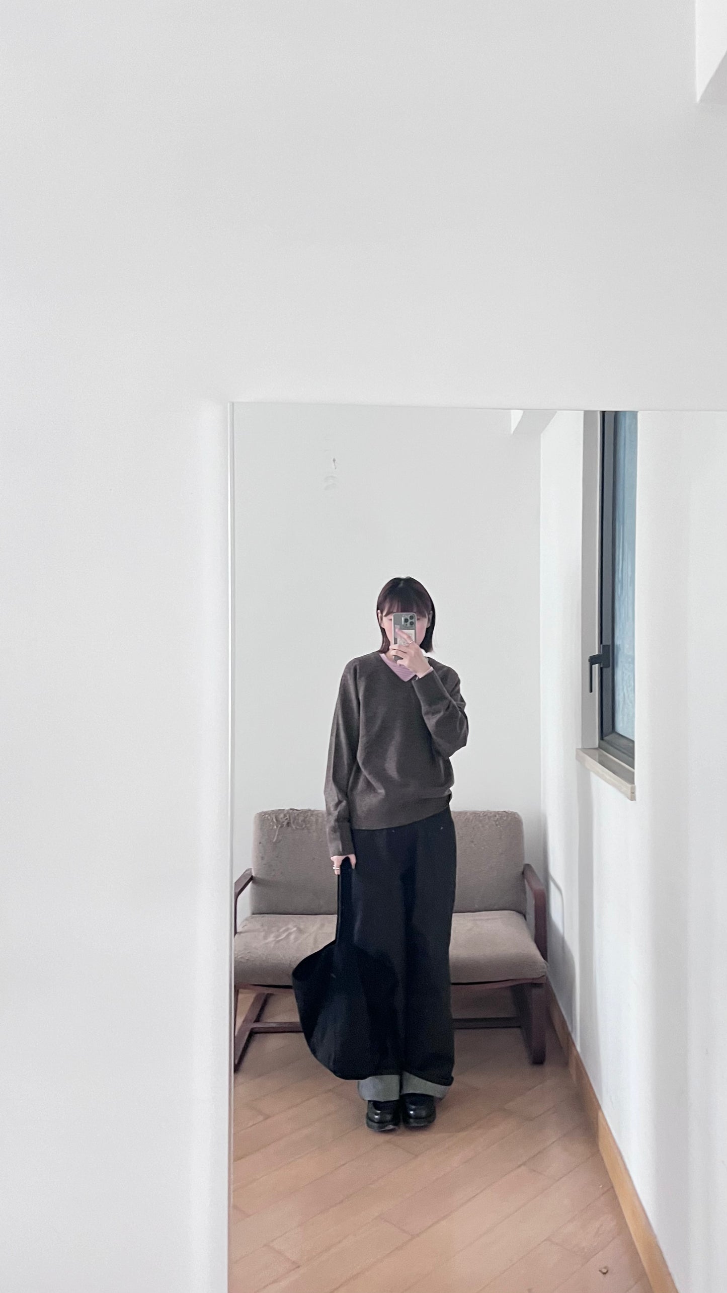 classic v-neck knit in brown (pre-order)