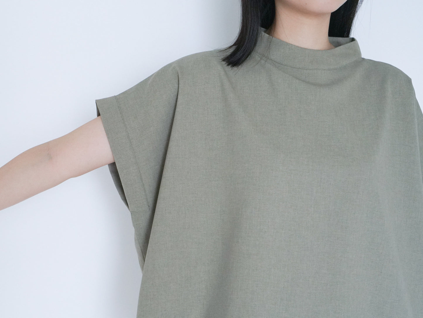 ruth top khaki