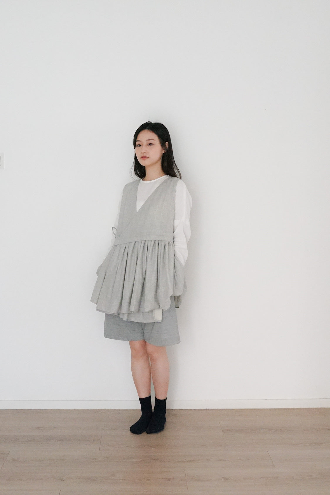 yui vest grey