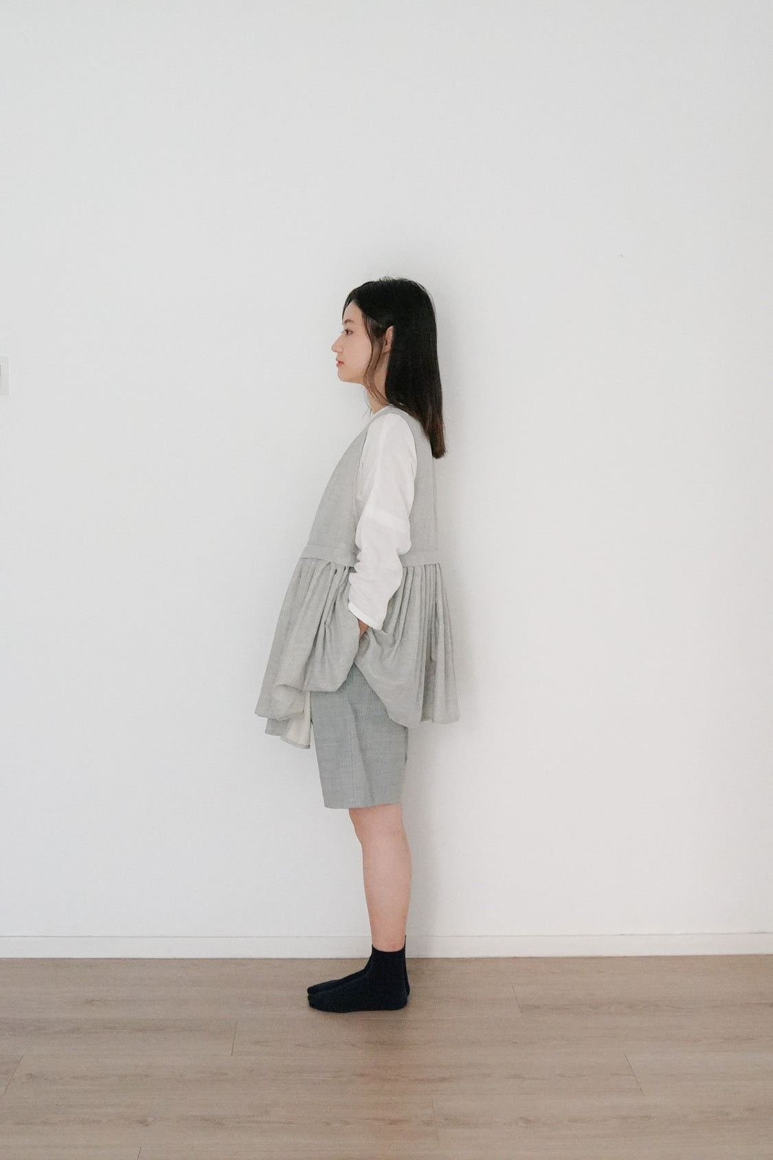 yui vest grey