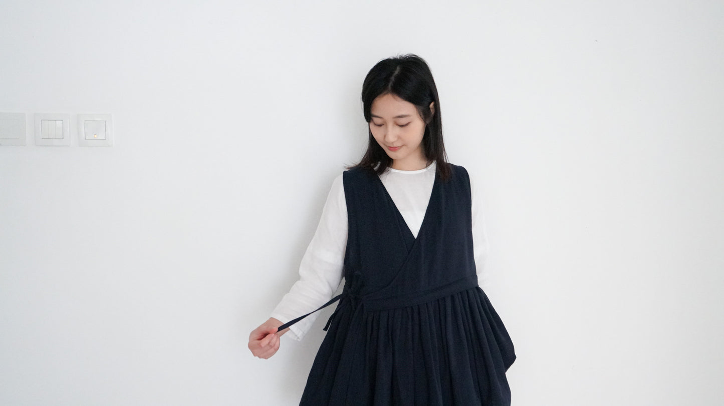 yui vest navy