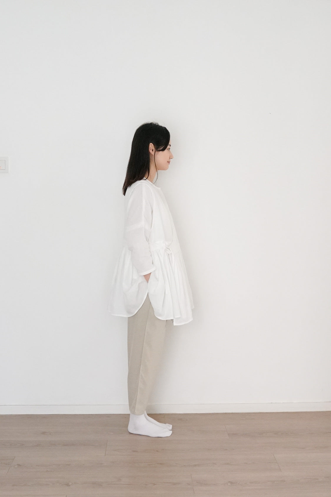 yui vest white